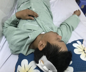 Nhân viên phụ xe bị đánh gục giữa lòng Hà Nội: 'Tôi không ngờ họ lại đánh mình dã man đến thế'