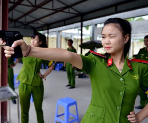 Nhiều trường có điểm chuẩn cao kỷ lục: 9 điểm/môn vẫn trượt đại học