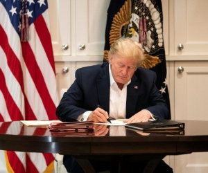 Trump không thông báo dương tính sau xét nghiệm nhanh