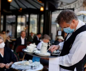 Paris đóng cửa tất cả quán bar, nâng cảnh báo dịch bệnh lên mức cao nhất