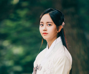 Kim So Hyun thay mỹ nhân Son Ye Jin đóng phim cổ trang, hoá ra NSX mang chị đẹp ra câu view?