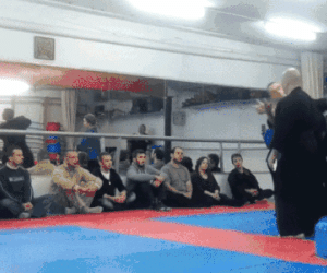 Tuyên bố dùng 'võ công thần bí' để chặn cả đạn bắn, võ sư karate nhận cái kết bẽ bàng
