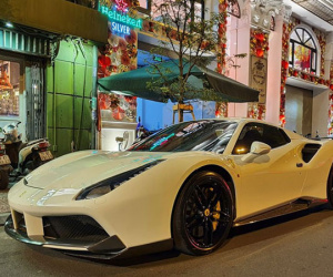 Bắt gặp 'Bạch mã' Ferrari 488 Spider với gói độ Novitec Rosso cực hiếm trên phố Sài Gòn