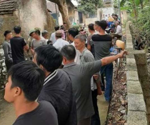 Hai vợ chồng tử vong bất thường, trên người có nhiều vết đâm chém