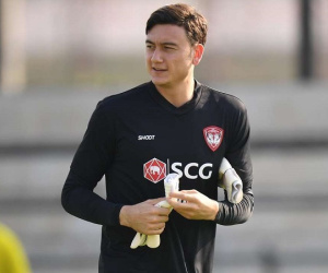Muangthong United lên tiếng việc CLB TP.HCM đàm phán chiêu mộ Văn Lâm