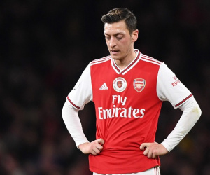 Mesut Oezil nguy cơ bị loại khỏi danh sách tham dự Ngoại hạng Anh