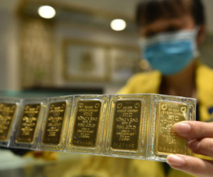 Giá vàng SJC giảm xuống sát 56 triệu đồng/lượng