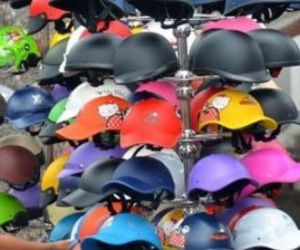 Đề nghị khai tử 'mũ bảo hiểm lưỡi trai'