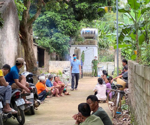 Vụ 2 vợ chồng già tử vong trong đêm: 2 người nằm cùng góc sân, bị chém nhiều nhát bằng dao gọt hoa quả