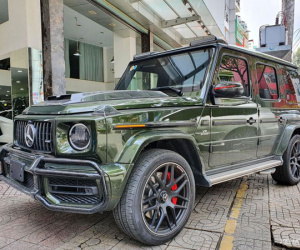 Bắt gặp Mercedes-AMG G63 độ Brabus với 'bộ cánh' xanh rêu cực hiếm tại Việt Nam