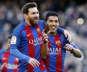 Suarez tố Barca bán anh là vì chơi thân với Messi