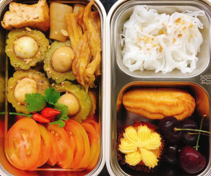 Vợ đảm nghiện nấu cơm trưa cho chồng, mỗi bữa chỉ 30-50k tiết kiệm bao nhiêu là tiền