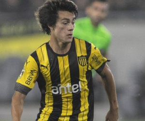 Facundo Pellistri 'ngỡ như mơ' trong ngày gia nhập Man United