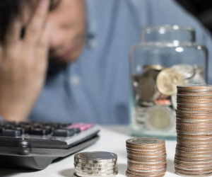 Vợ tự hào khoe bảng chi siêu tiết kiệm, chồng lại khổ sở, chỉ mong 'hoang' như nhà người ta