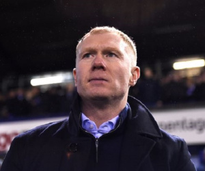 Paul Scholes dẫn dắt CLB do 'Thế hệ vàng 92' M.U làm chủ