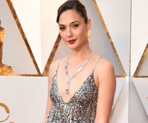 'Wonder Woman' gây tranh cãi khi đóng nữ hoàng Cleopatra
