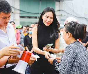 Thủy Tiên lại có màn đáp trả đi vào lòng người khi bị dân mạng chỉ trích chuyện không giúp đỡ miền Trung chống bão lũ