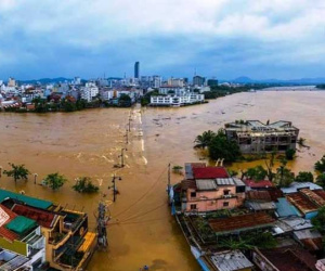 Thừa Thiên Huế tạm hoãn Đại hội Đảng để ứng phó với bão lũ