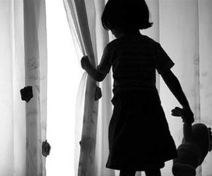 TPHCM: Nghi án bé gái 4 tuổi bị hàng xóm dâm ô rồi cho lon nước ngọt