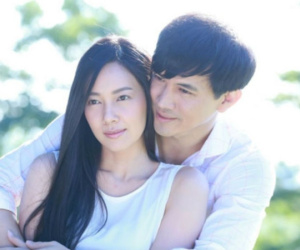 Chồng định tặng người tình nhẫn kim cương thì bỗng tìm thấy 1 chiếc điện thoại cũ, anh hoảng loạn lập tức đặt mua chiếc nhẫn đắt gấp 5 lần tặng vợ