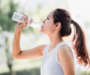Các dấu hiệu bạn cần uống nước ngay để tránh mắc bệnh