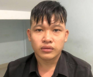 Bị giật điện thoại trên đường, thanh niên 20 tuổi đuổi theo tông thẳng xe vào tên cướp