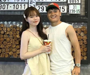 Sau nhiều lần bị chê 'vô công rồi nghề' bạn gái Quang Hải lần đầu tiết lộ 'làm gì để ăn' nhưng càng gây tò mò