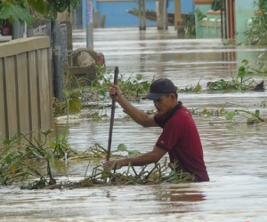 Quảng Trị  lũ lớn, Quảng Nam di dời học sinh để đảm bảo an toàn