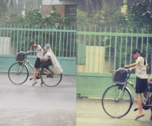 Mưa to vẫn nhường hết áo mưa cho em trai, cô học trò còn làm hành động cưng xỉu thu về 10.000 like