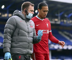 Liverpool gặp họa lớn: Van Dijk chấn thương dây chằng, nguy cơ nghỉ hết mùa