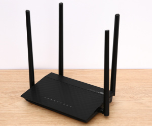 Cách ẩn luôn tên Wi-Fi để khỏi có ai 'dùng chùa' mạng internet của bạn