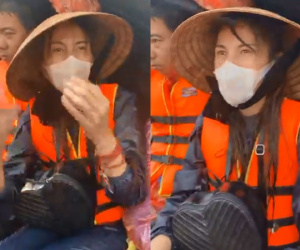 Thủy Tiên quần áo ướt sũng lênh đênh trên 'biển nước lũ' ở Quảng Bình, đã cứu thêm được người già và trẻ em khỏi vùng nguy hiểm