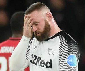 Rooney nổi điên vì rước ‘giặc’ vào nhà