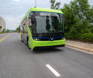 Cận cảnh chiếc xe buýt điện đầu tiên tại Việt Nam