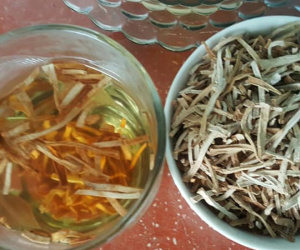 Đặc sản lạ Sóc Trăng: Loại trà không làm từ cây chè, giá 1 triệu/kg