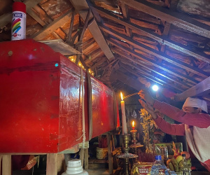 Quảng Bình: Quan tài treo 5 ngày không đi chôn được vì lũ