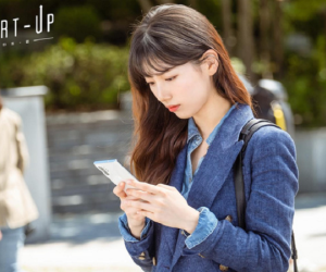 Nghèo tới độ đi giày gãy gót, Suzy vẫn có cả bộ sưu tập đồ hiệu trăm triệu ở Start Up, thấy kì ghê không!
