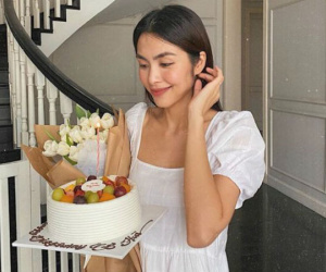 Hà Tăng đón sinh nhật tuổi 34 giản dị tại nhà, không make-up cầu kì nhưng nhan sắc gái 2 con vẫn đáng ghen tị