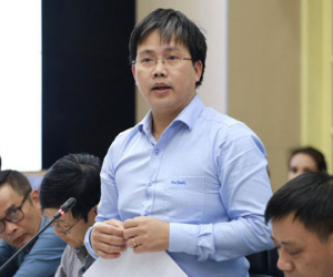 Trung tâm Dự báo KTTV Quốc gia cảnh báo đặc biệt khu vực 'trọng tâm' bão số 8