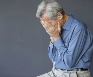 Ông lão 'vỡ mộng' sau một năm cưới bà giúp việc