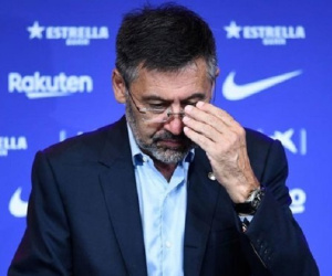 Bartomeu xem xét từ chức Chủ tịch Barca