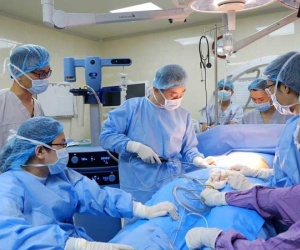 Hút 6kg mỡ thừa để lấy lại vóc dáng cho cô gái 22 tuổi