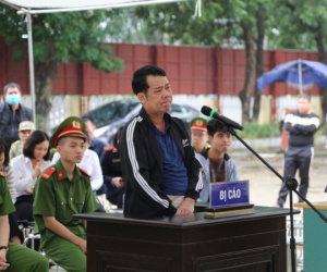 Tuyên án 18 tháng tù đối với giám đốc rút súng dọa 'bắn vỡ sọ' người đi đường ở Bắc Ninh