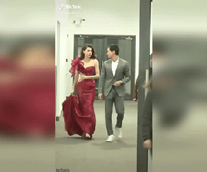 Đoạn clip Hà Hồ - Kim Lý tíu tít nói chuyện trong hậu trường bất ngờ được khui lại nhưng cách xử sự với bạn gái của nam diễn viên lại gây tranh cãi
