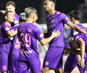 Pedro lập cú đúp, Sài Gòn FC bám sát ở cuộc đua vô địch