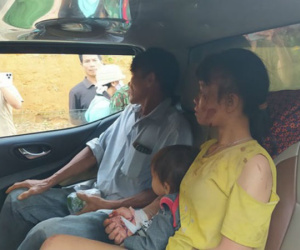Người thoát chết khỏi vụ sạt lở ở Trà Leng kể lại thời khắc cả quả đồi đổ ập xuống làng, đau đớn vì người thân vẫn còn mất tích