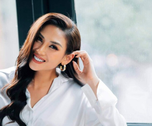 Võ Hoàng Yến dịu dàng bất ngờ trong bộ ảnh đón tuổi mới