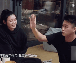 Thiếu gia trùm sòng bạc Hà Du Quân lần đầu hé lộ màn cưa cẩm Ming Xi: Tẽn tò vì thấp hơn nàng, bao cả rạp phim và 1001 chiêu trò