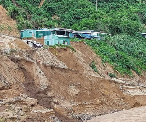 13 người bị vùi lấp ở Phước Sơn: Bí thư và Chủ tịch tỉnh Quảng Nam băng rừng đến hiện trường