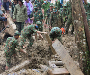 Vụ sạt lở kinh hoàng vùi lấp cả 1 ngôi làng ở Trà Leng: Tìm thấy thêm 3 thi thể, trong đó có 1 trẻ nhỏ